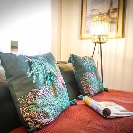 Modernes Olive Stilvoll Und Zentral In Apartment Besigheim