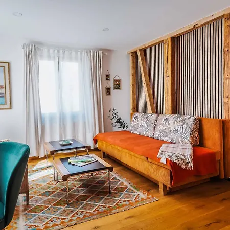 Apartment Modernes Olive Stilvoll Und Zentral In *